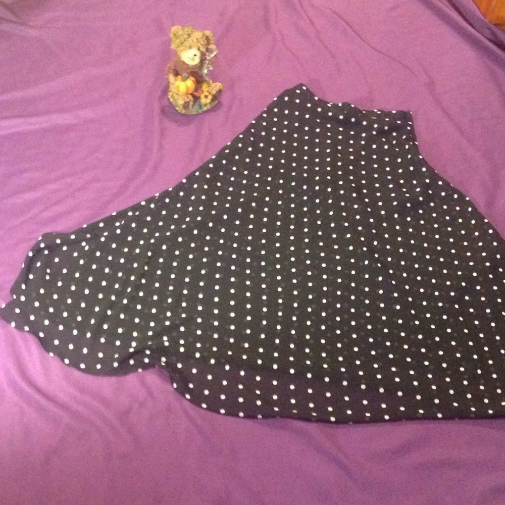Ladies sheer black & white polka dot skirt size xs